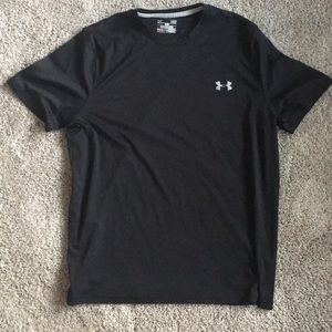 L Black Under Armour Shirt